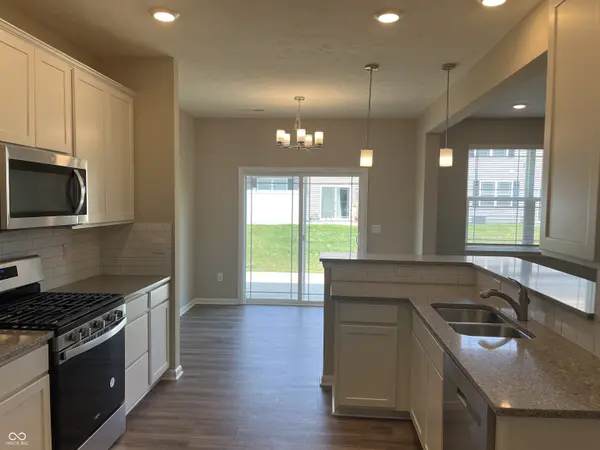 6414 Yuma CT, Whitestown, IN 46075