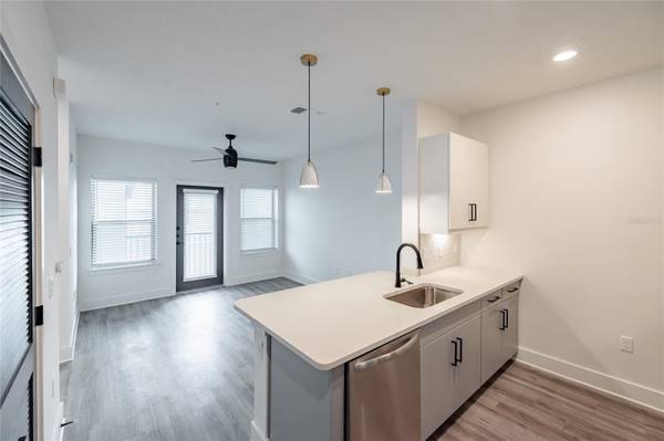 1420 LAKEFRONT DR #3110, Sarasota, FL 34240