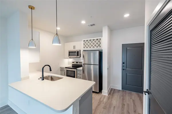 1420 LAKEFRONT DR #2103, Sarasota, FL 34240