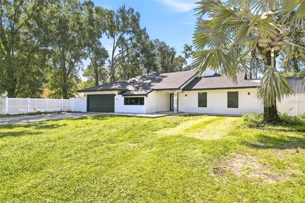 12726 BARRETT DR, Tampa, FL 33624