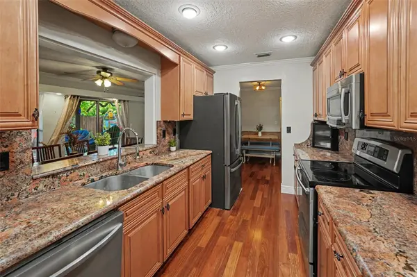 508 WHITE OAK DR, Tarpon Springs, FL 34689