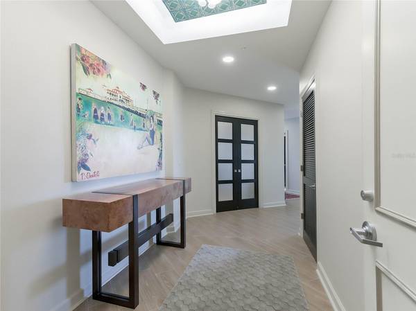 288 BEACH DR NE #6A, St Petersburg, FL 33701