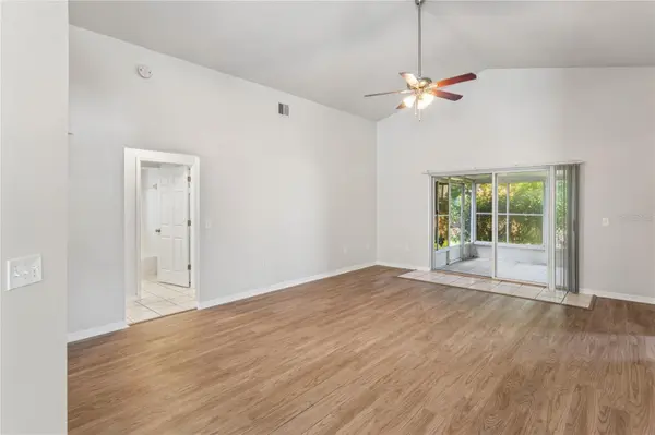 652 SAND RIDGE DR, Valrico, FL 33594