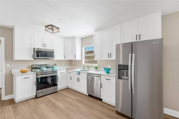 4404 SNAPPER ST, Tampa, FL 33617