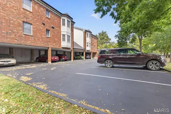 336 N Harrison AVE, St Louis, MO 63122