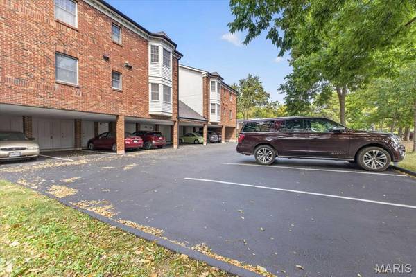 336 N Harrison AVE, St Louis, MO 63122