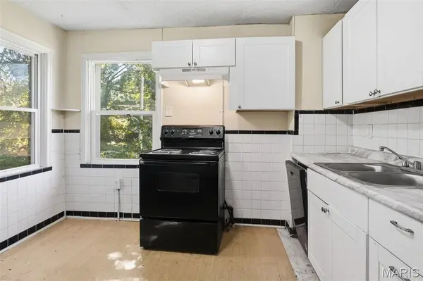 4502 June AVE, St Louis, MO 63121