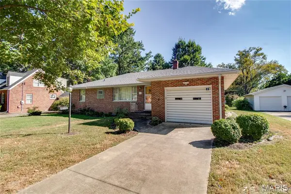 713 Ramona PL, Godfrey, IL 62035