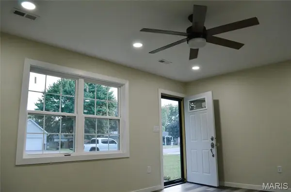 406 Bell LN, Oran, MO 63771