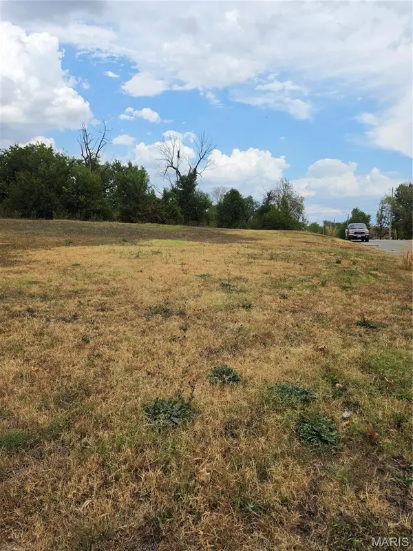 549 Main ST, Lebanon, MO 65536