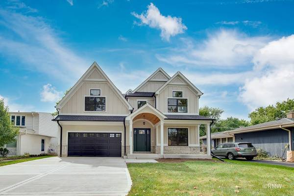 444 E Schiller ST, Elmhurst, IL 60126