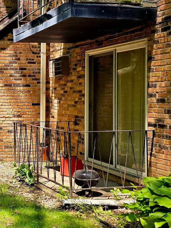 8525 S Kedzie ST #106, Chicago, IL 60652