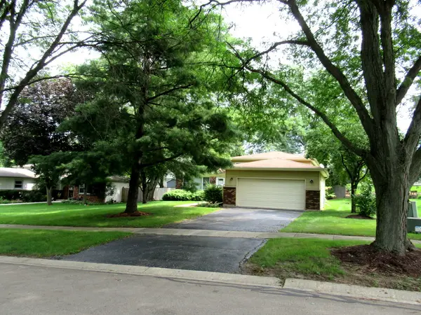 822 Spruce ST, Batavia, IL 60510