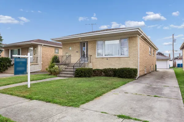 648 Escanaba AVE, Calumet City, IL 60409