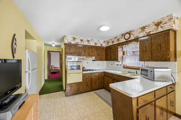 648 Escanaba AVE, Calumet City, IL 60409