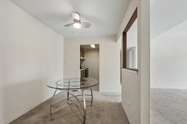 10308 Circle DR #302, Oak Lawn, IL 60453