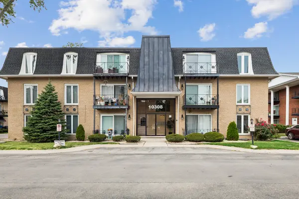 10308 Circle DR #302, Oak Lawn, IL 60453