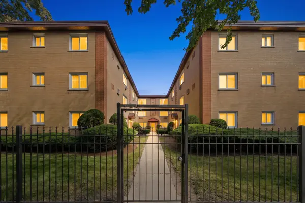 1626 W Greenleaf AVE #1E, Chicago, IL 60626