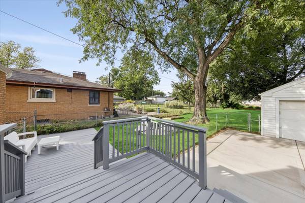 422 S Harvard AVE, Villa Park, IL 60181