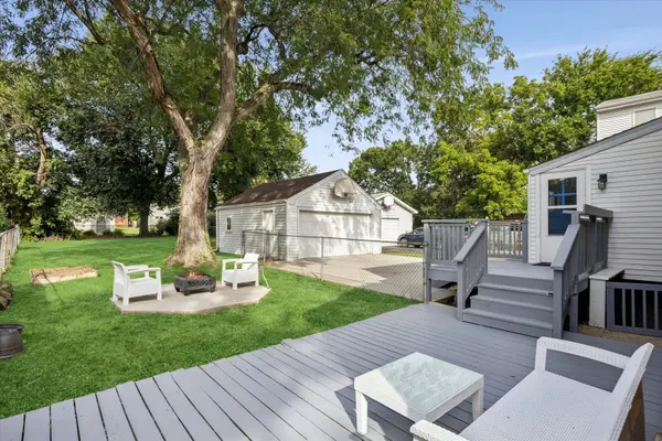 422 S Harvard AVE, Villa Park, IL 60181