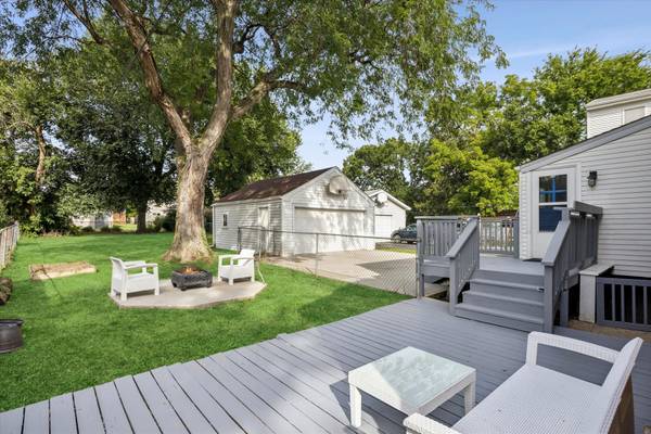 422 S Harvard AVE, Villa Park, IL 60181