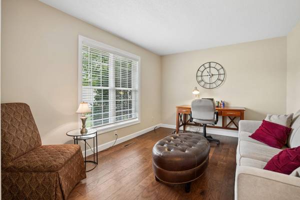 834 Stone Church LN, Geneseo, IL 61254