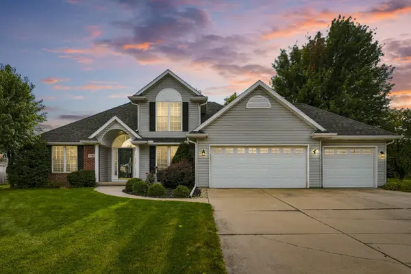 834 Stone Church LN, Geneseo, IL 61254