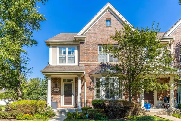 2498 Waterbury LN, Buffalo Grove, IL 60089