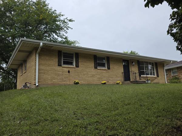 2905 Concordia DR, Rockford, IL 61109