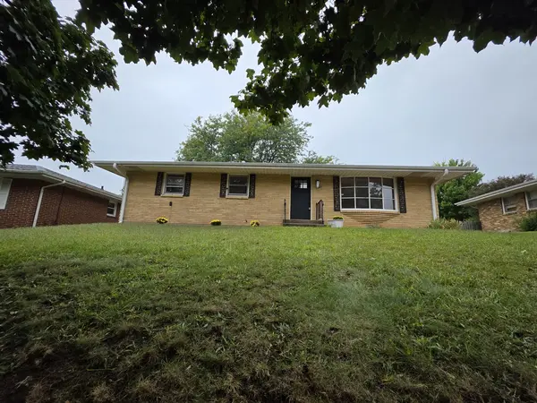 2905 Concordia DR, Rockford, IL 61109