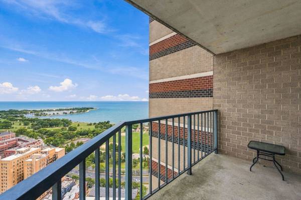 3660 N Lake Shore DR #4110, Chicago, IL 60613