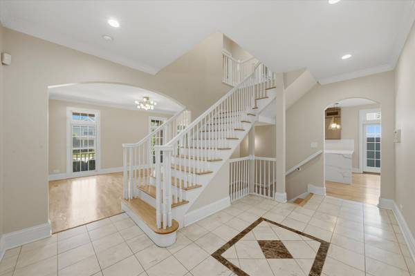 301 Spruce ST, Glenview, IL 60025