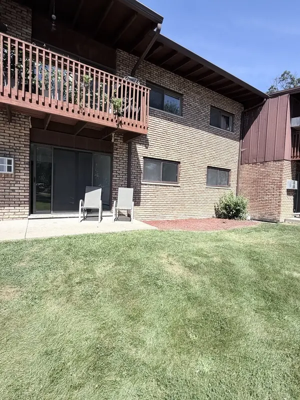 8000 Archer AVE #117, Willow Springs, IL 60480
