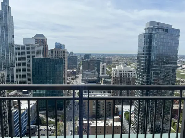 41 E 8TH ST E #3403, Chicago, IL 60605