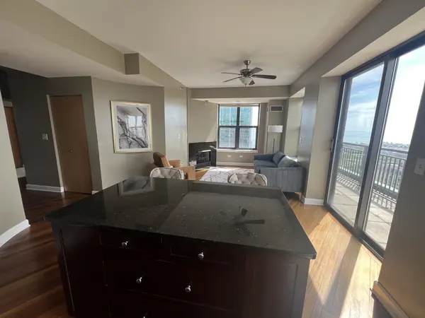41 E 8TH ST #3403, Chicago, IL 60605