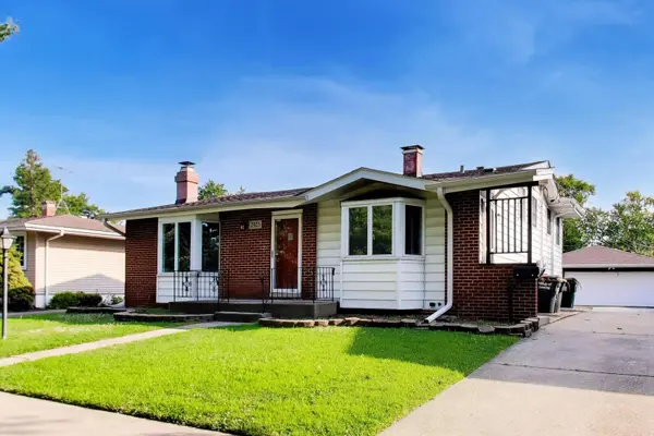 2925 E 188th PL, Lansing, IL 60438
