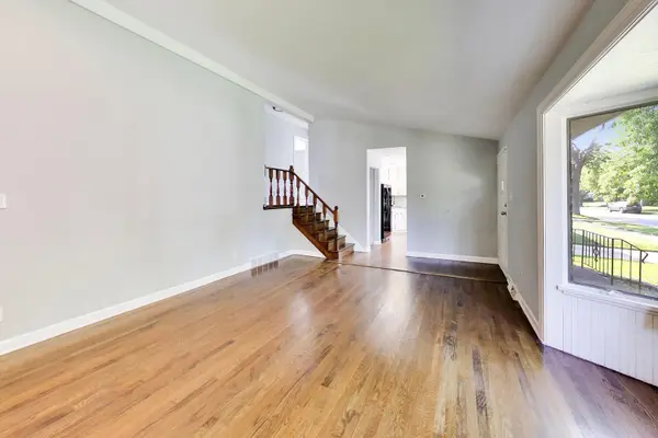 2925 E 188th PL, Lansing, IL 60438
