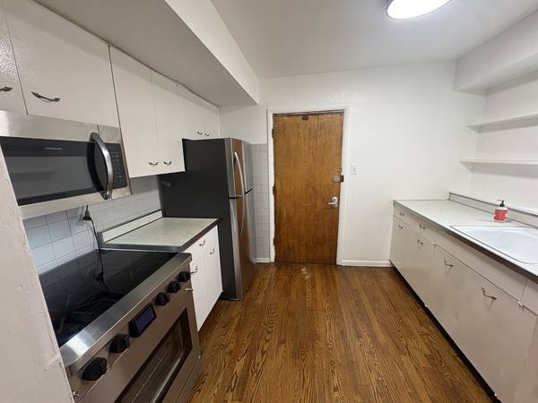 5136 S Blackstone AVE #3F, Chicago, IL 60615