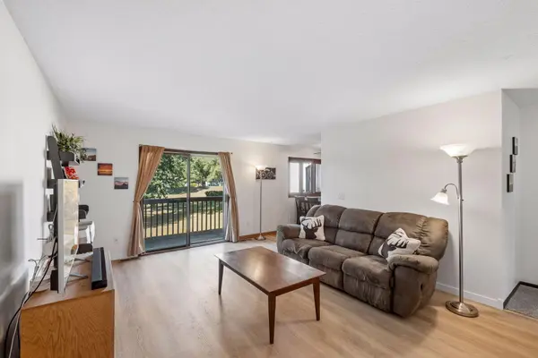 11032 Trail West RD, Bloomington, MN 55437