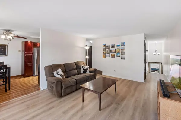 11032 Trail West RD, Bloomington, MN 55437