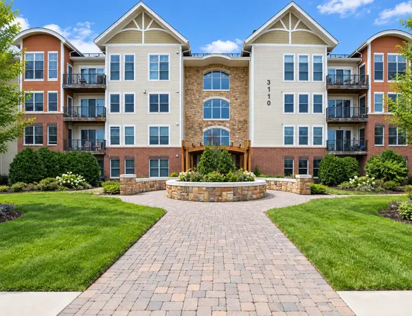 3110 N Chestnut ST #308, Chaska, MN 55318