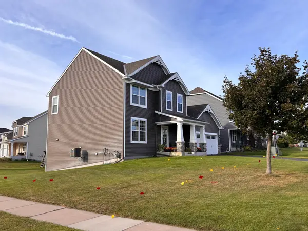 9135 Lighthouse LN, Woodbury, MN 55129