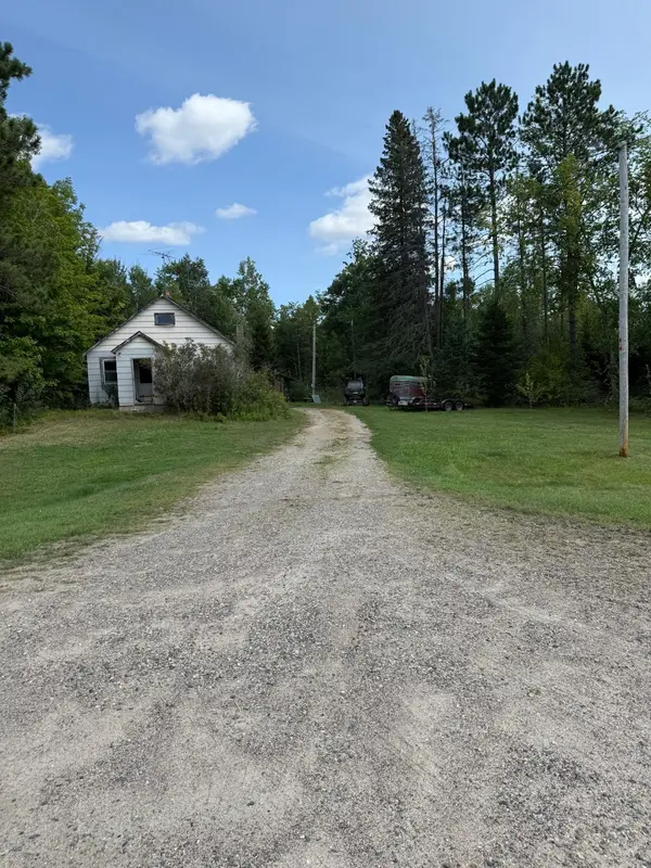 20366 County Road 12, Bovey, MN 55709