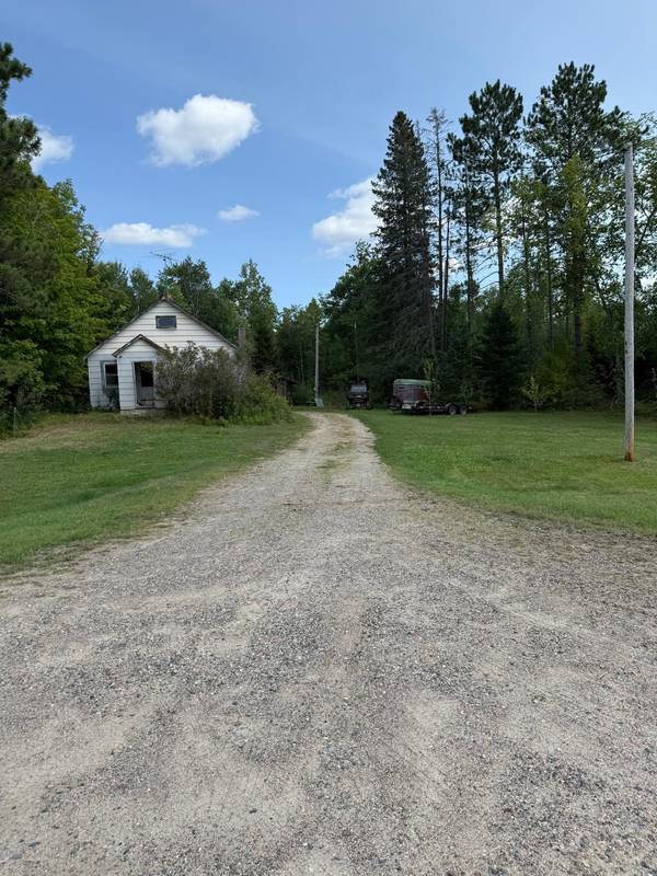 20366 County Road 12, Bovey, MN 55709