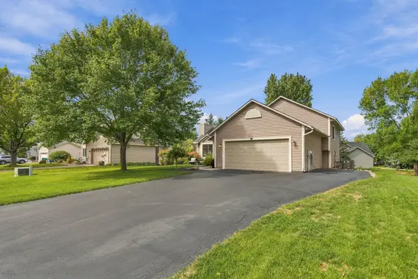 3875 Walnut Grove LN N, Plymouth, MN 55446