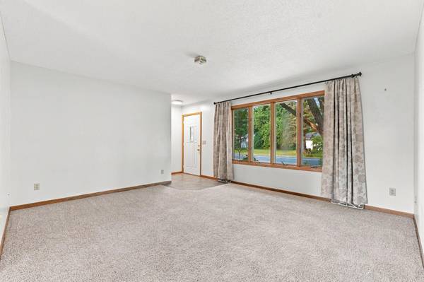 730 Apollo RD, River Falls, WI 54022