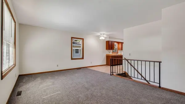 2810 Hallie LN, Eau Claire, WI 54703