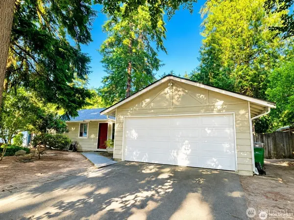 14037 108th AVE NE, Kirkland, WA 98034