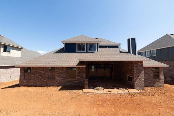 3205 Broadmoore DR, Moore, OK 73160