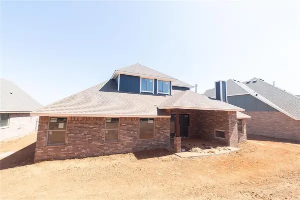 3205 Broadmoore DR, Moore, OK 73160
